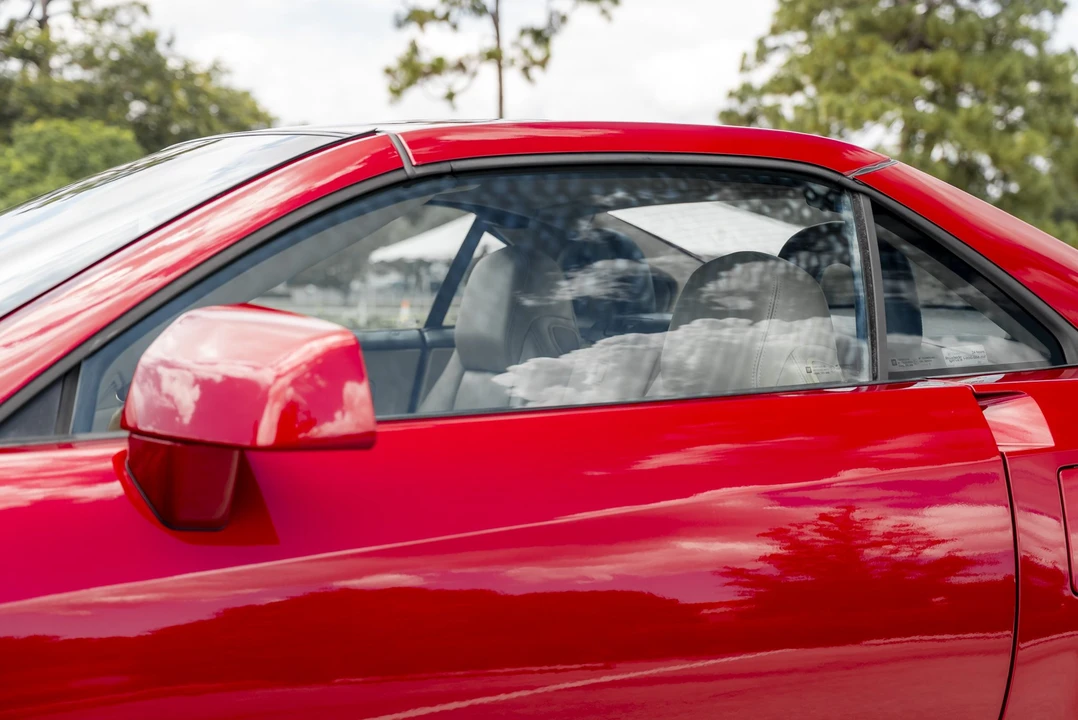 2009 Cadillac XLR - Image 19 of 31