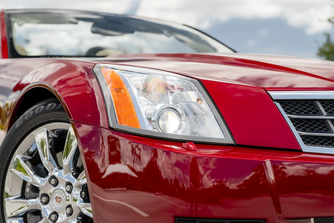 2009 Cadillac XLR - Image 26 of 31