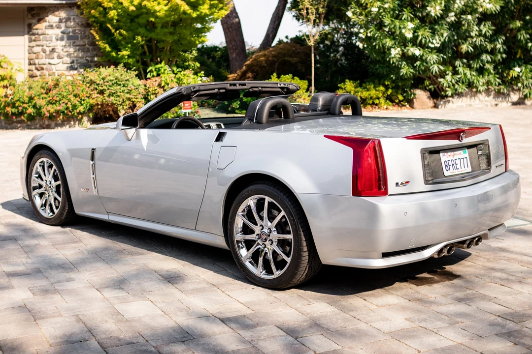 2009 Cadillac XLR-V - Image 16 of 31