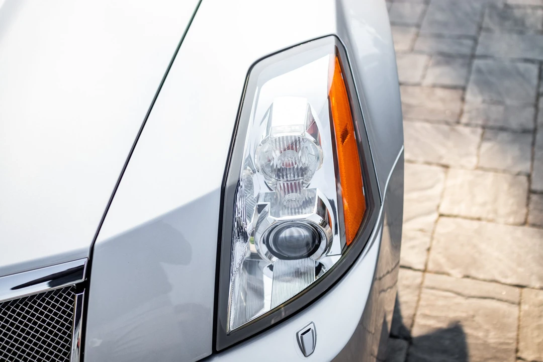2009 Cadillac XLR-V - Image 24 of 31