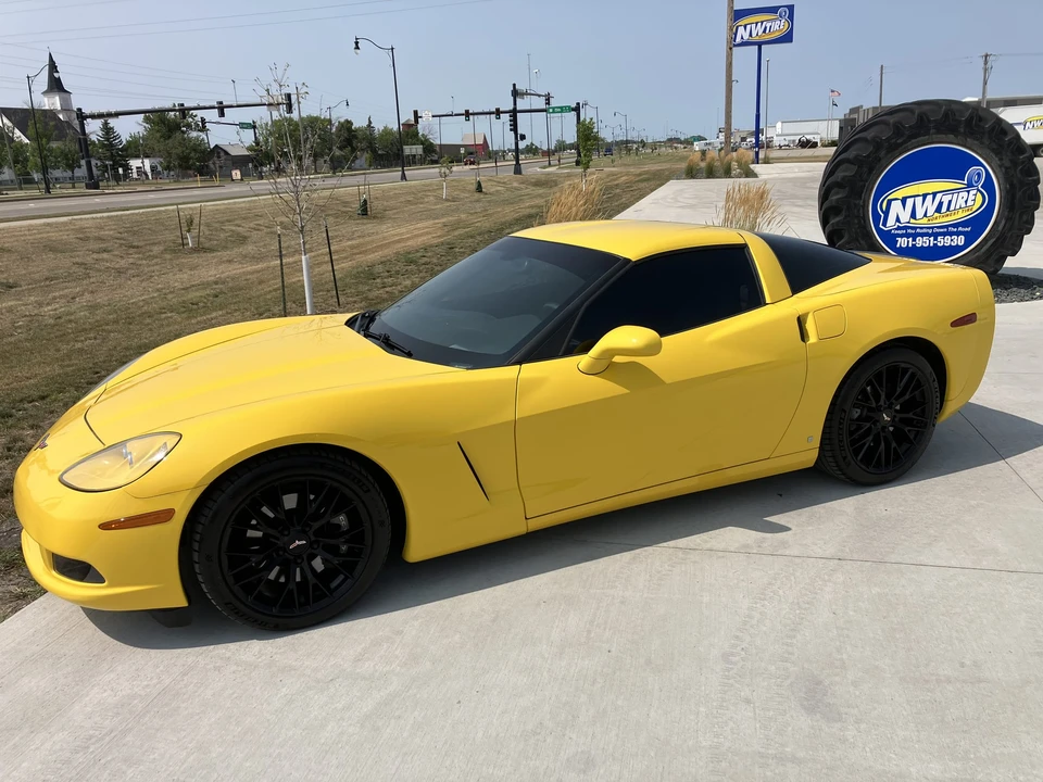 2009 Chevrolet Corvette C6 - Image 2 of 31
