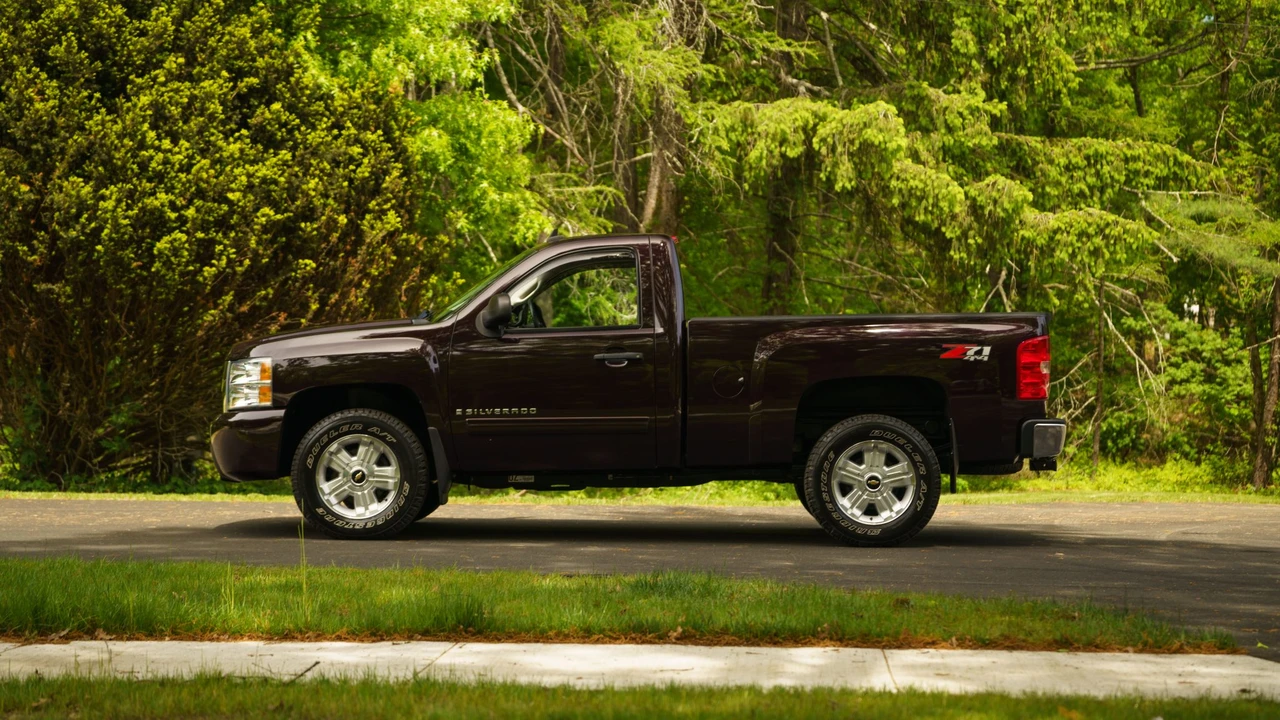 2009 Chevrolet Silverado 2nd Gen - Image 4 of 31