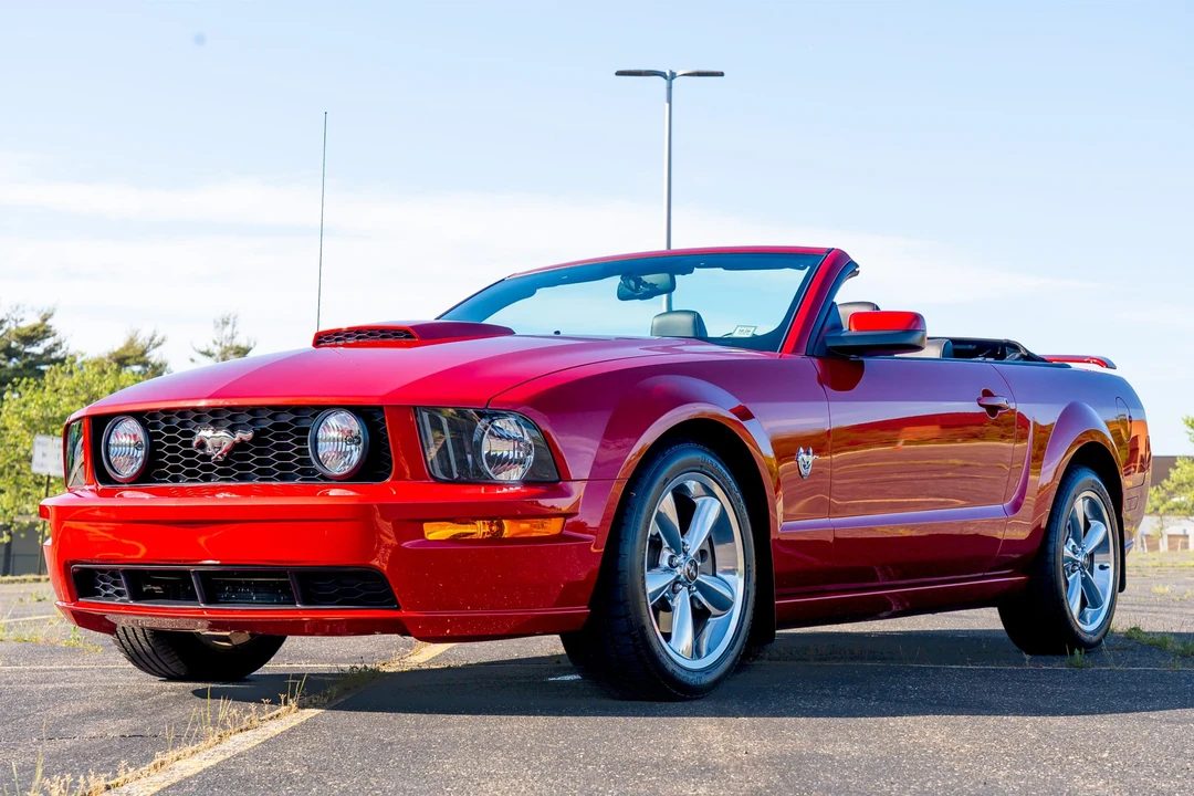 2009 Ford S197 Mustang GT - Image 2 of 31
