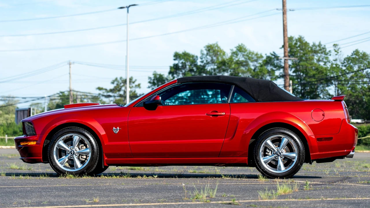 2009 Ford S197 Mustang GT - Image 24 of 31