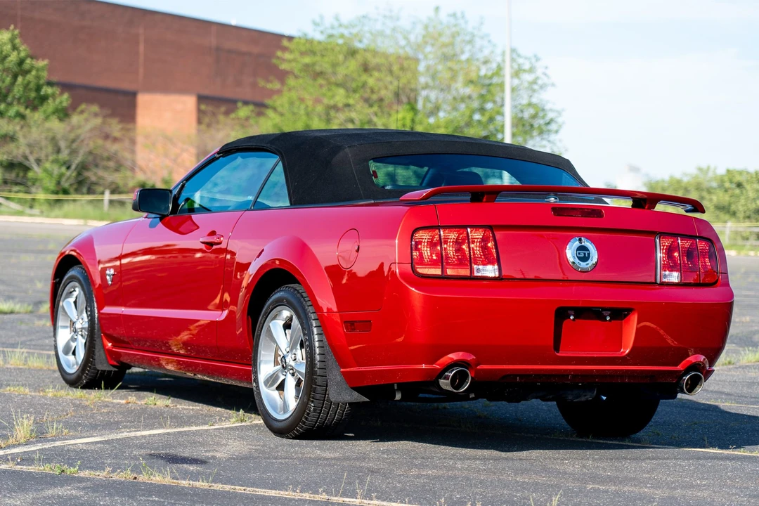 2009 Ford S197 Mustang GT - Image 23 of 31