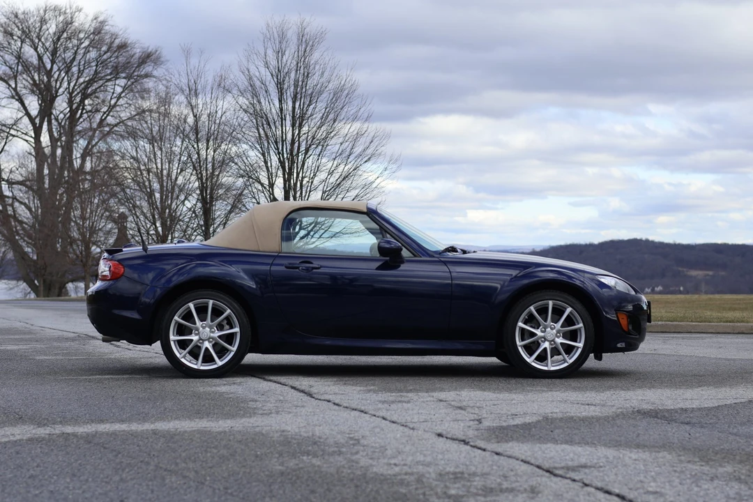2009 Mazda NC MX-5 Miata - Image 26 of 31