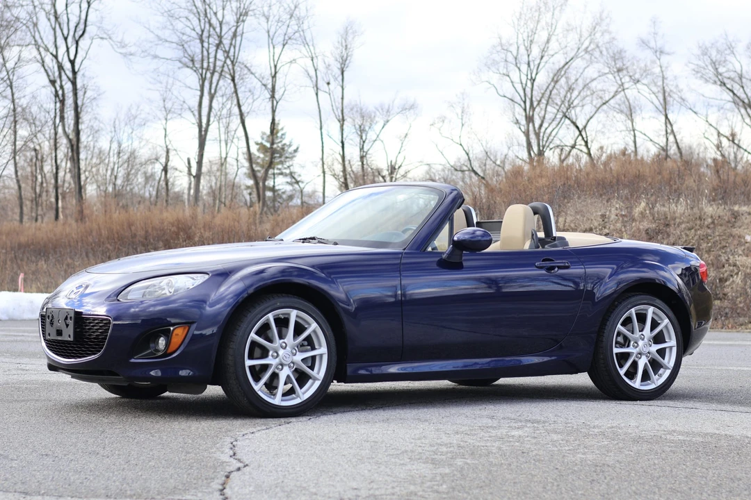 2009 Mazda NC MX-5 Miata - Image 2 of 31