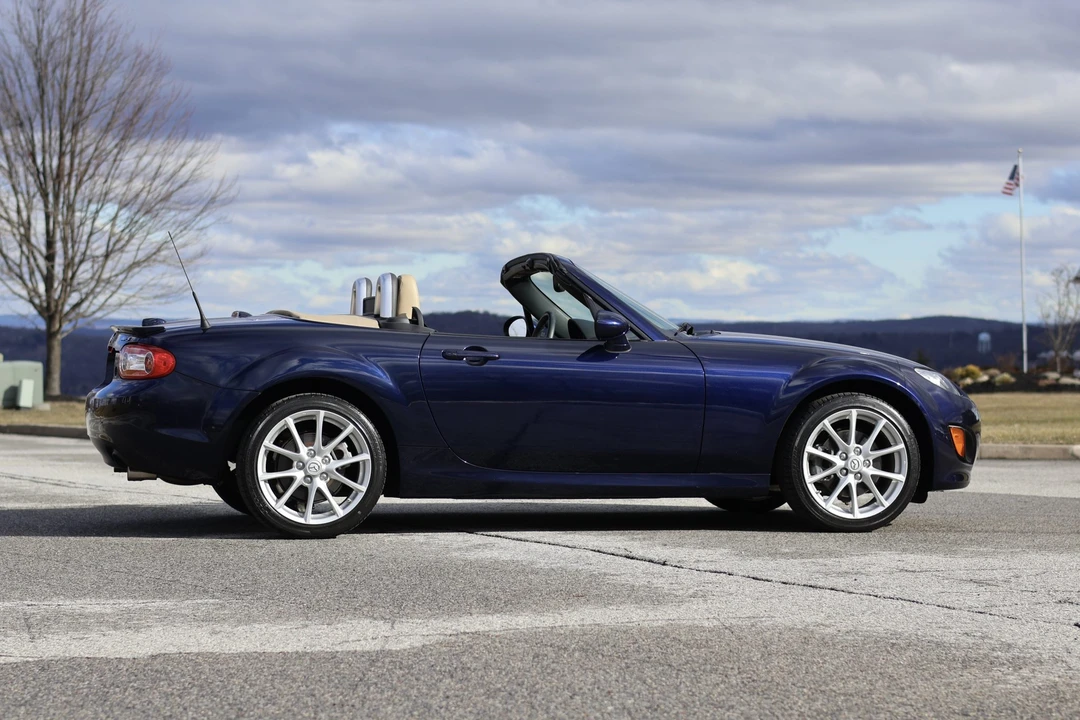 2009 Mazda NC MX-5 Miata - Image 10 of 31