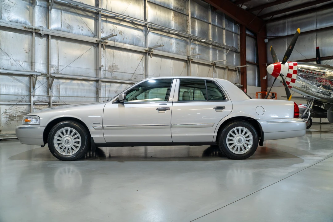 2009 Mercury Grand Marquis - Image 8 of 31