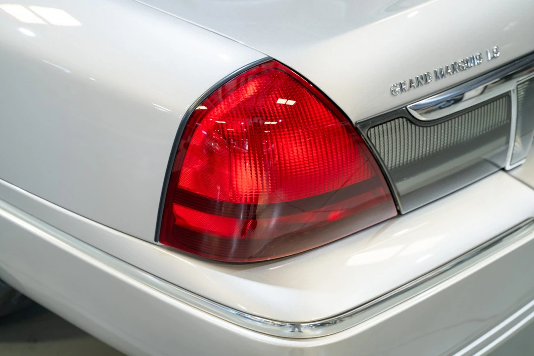 2009 Mercury Grand Marquis - Image 19 of 31