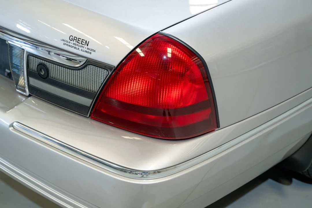 2009 Mercury Grand Marquis - Image 20 of 31