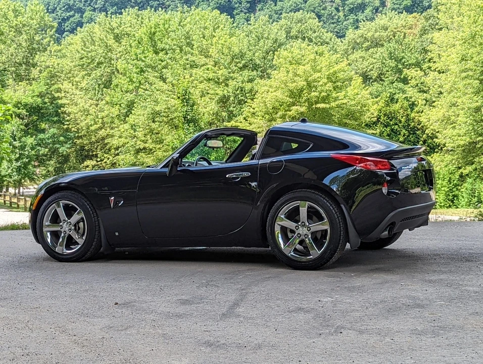 2009 Pontiac Solstice GXP - Image 16 of 31