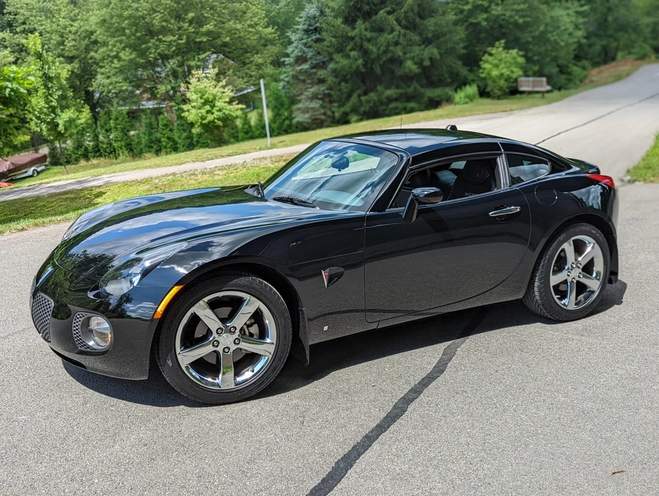 2009 Pontiac Solstice GXP - Image 11 of 31