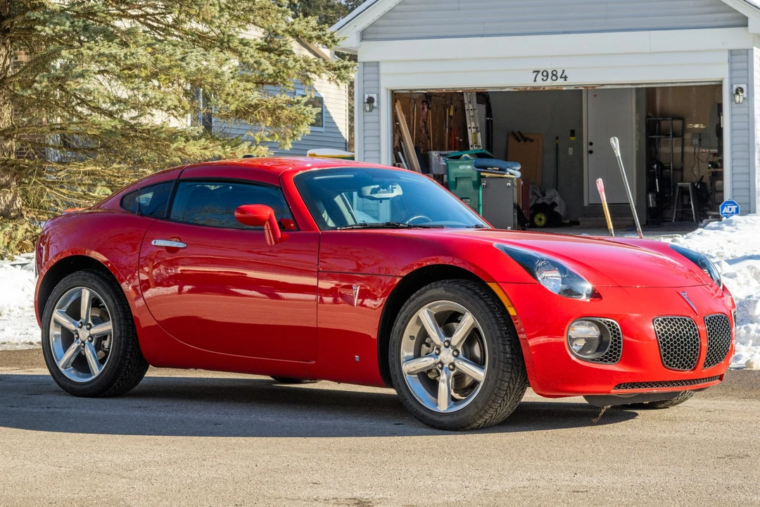 2009 Pontiac Solstice GXP - Image 10 of 31