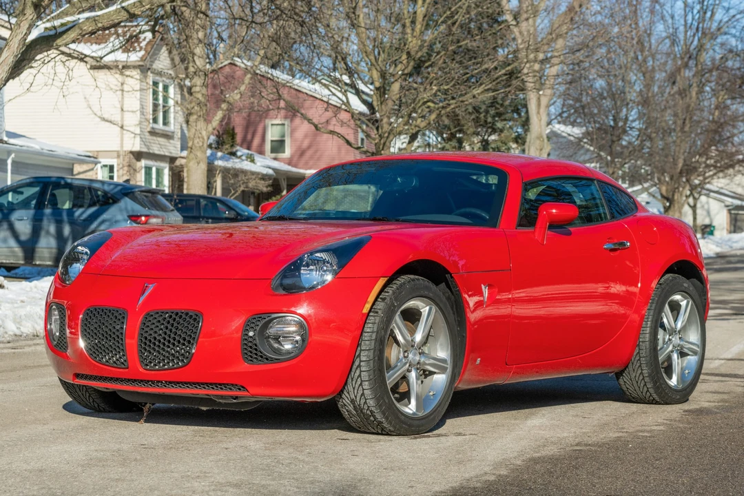 2009 Pontiac Solstice GXP - Image 3 of 31