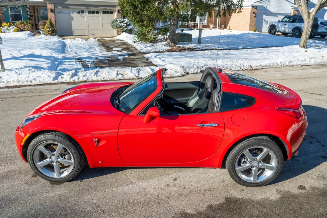 2009 Pontiac Solstice GXP - Image 17 of 31