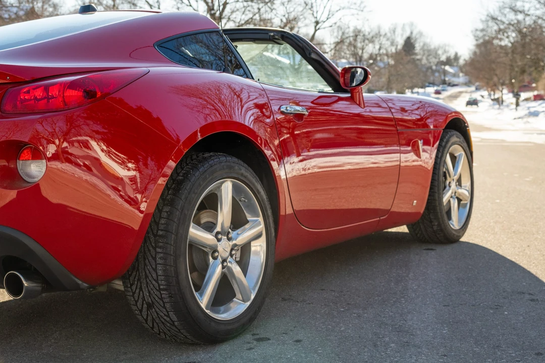 2009 Pontiac Solstice GXP - Image 29 of 31
