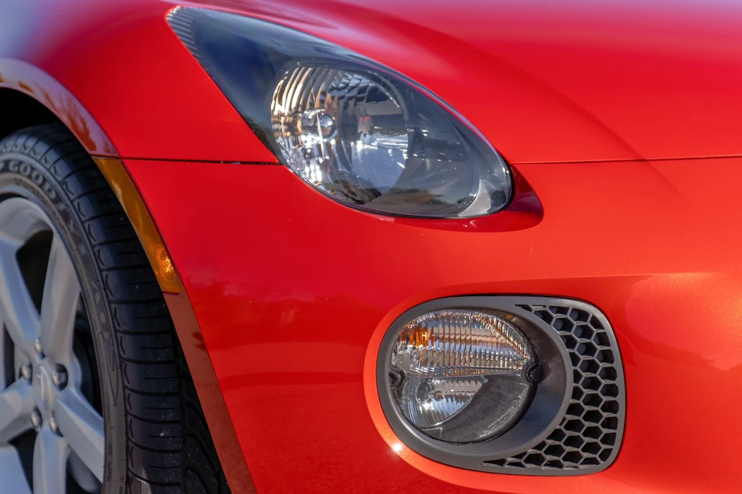 2009 Pontiac Solstice GXP - Image 13 of 31