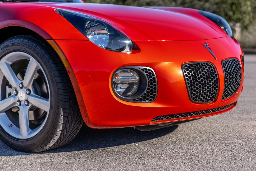 2009 Pontiac Solstice GXP - Image 12 of 31