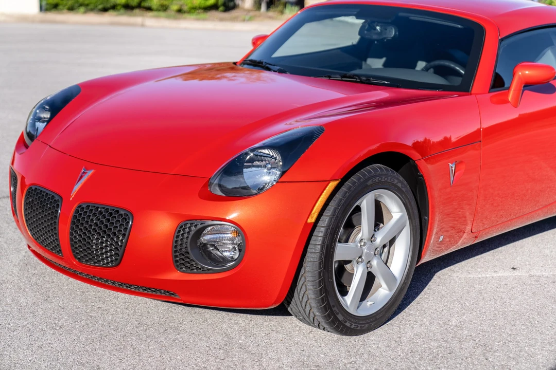 2009 Pontiac Solstice GXP - Image 16 of 31
