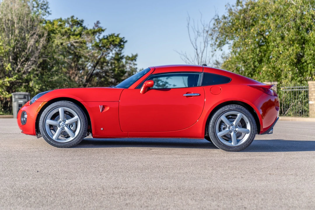 2009 Pontiac Solstice GXP - Image 3 of 31