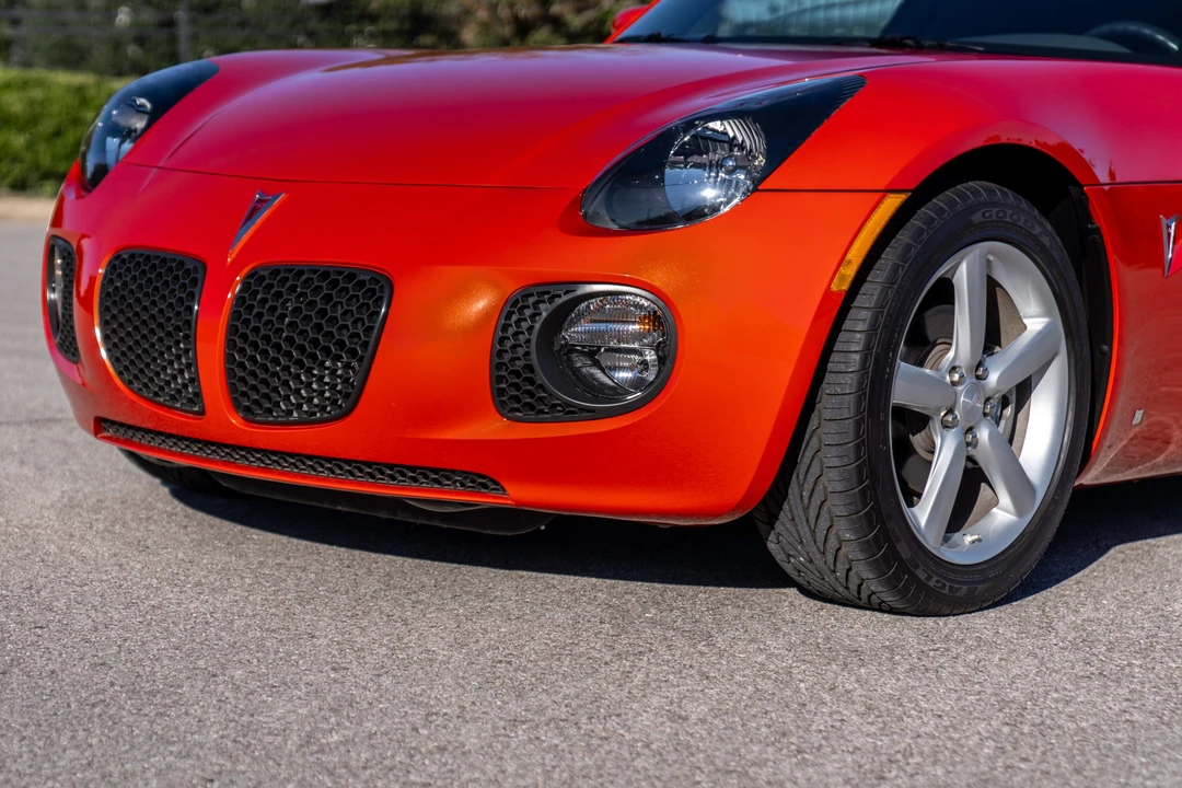 2009 Pontiac Solstice GXP - Image 15 of 31