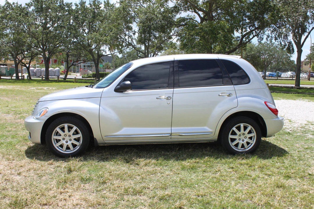 2010 Chrysler PT Cruiser - Image 8 of 31