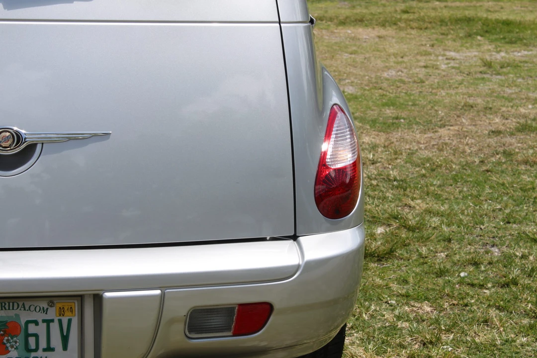 2010 Chrysler PT Cruiser - Image 13 of 31