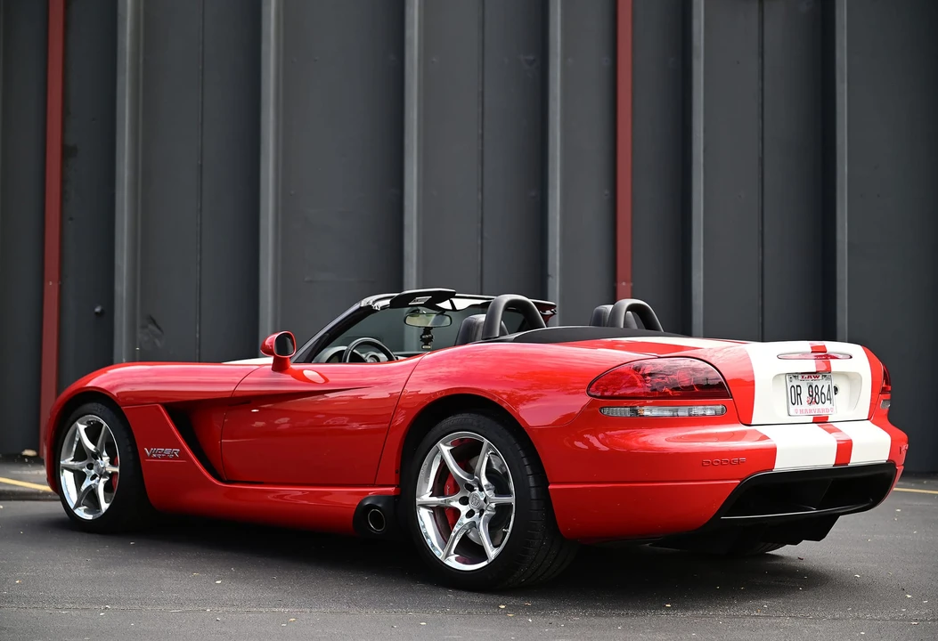 2010 Dodge Viper 4th Gen - Image 4 of 31