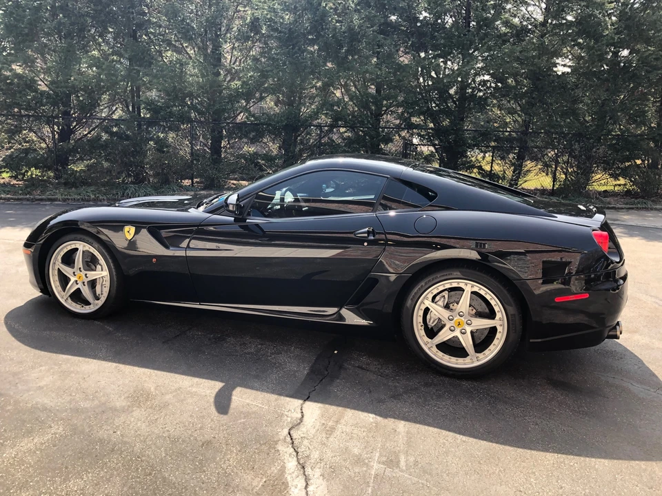 2010 Ferrari 599 GTB Fiorano - Image 9 of 31