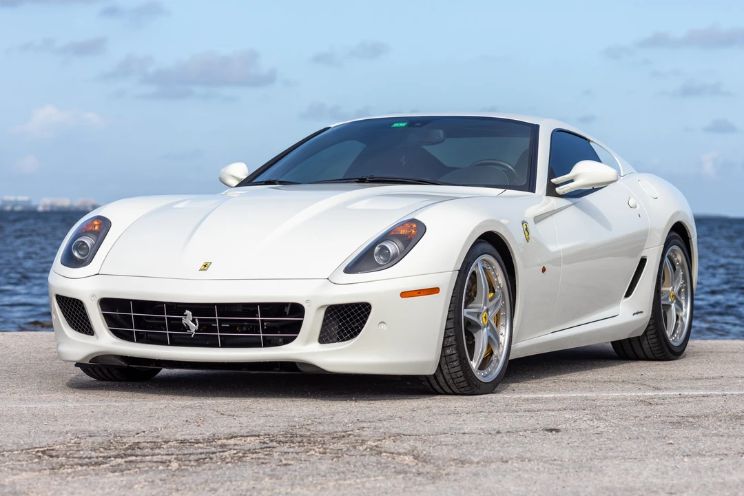 2010 Ferrari 599 GTB Fiorano - Image 2 of 31