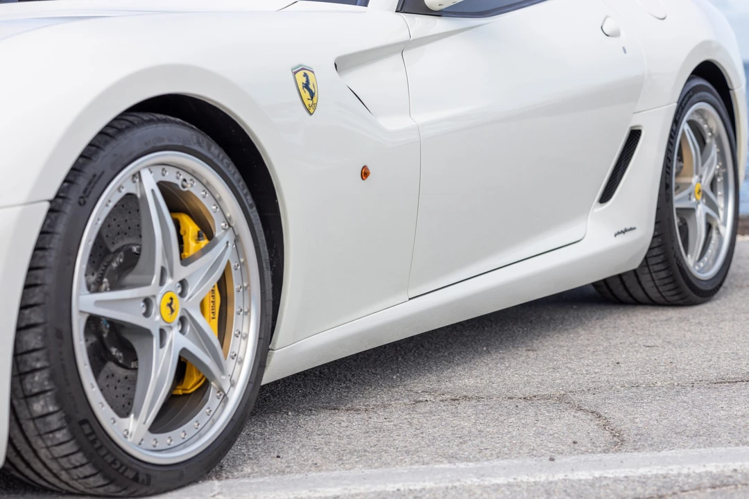 2010 Ferrari 599 GTB Fiorano - Image 16 of 31