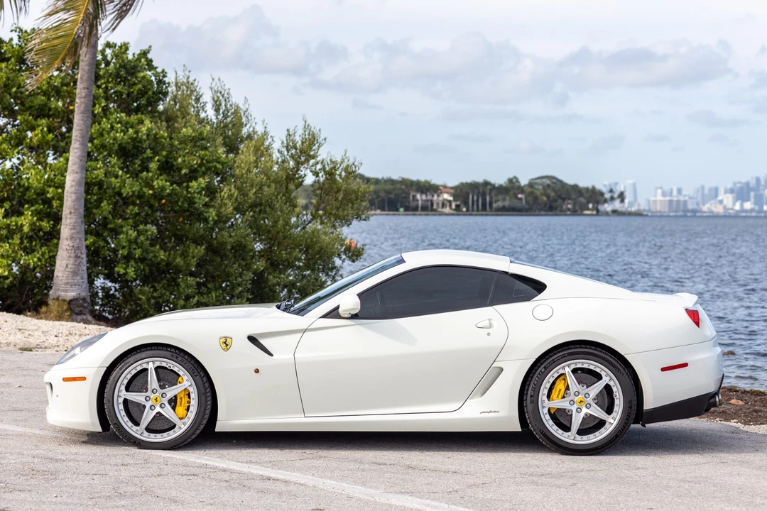 2010 Ferrari 599 GTB Fiorano - Image 12 of 31
