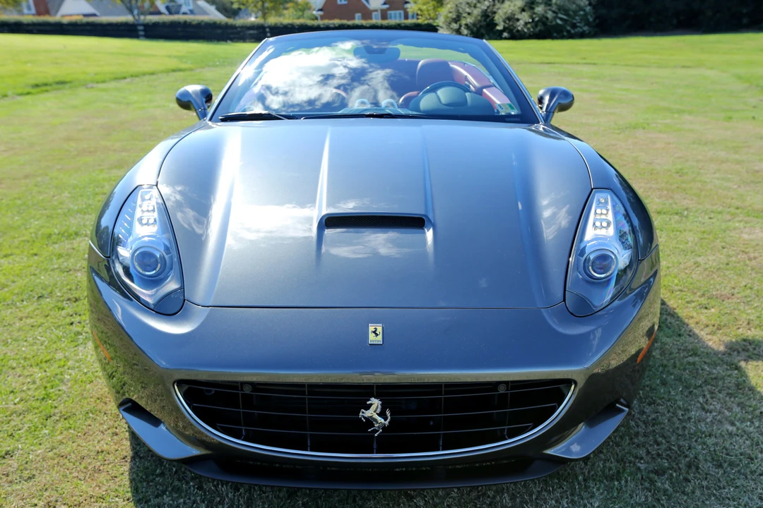 2010 Ferrari California - Image 10 of 31