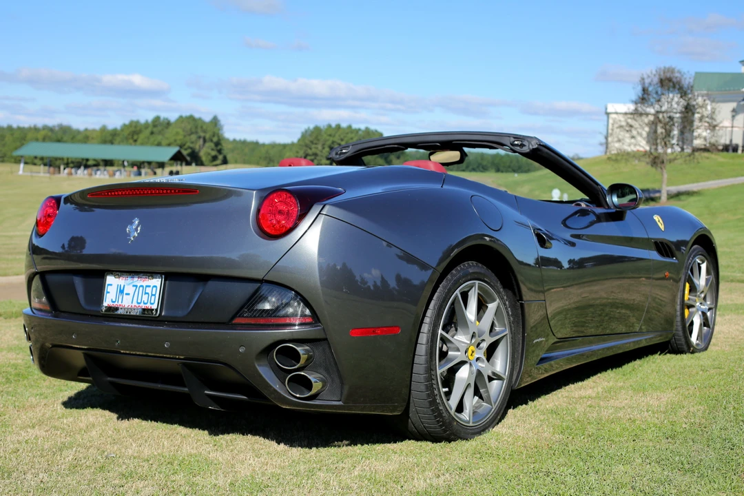 2010 Ferrari California - Image 4 of 31