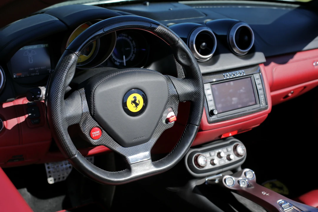 2010 Ferrari California - Image 24 of 31