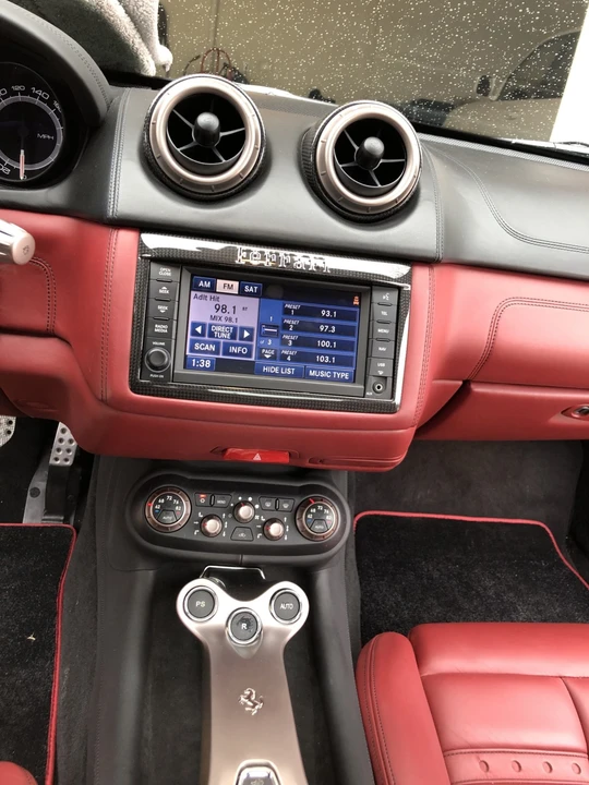 2010 Ferrari California - Image 29 of 31