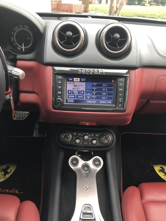 2010 Ferrari California - Image 28 of 31