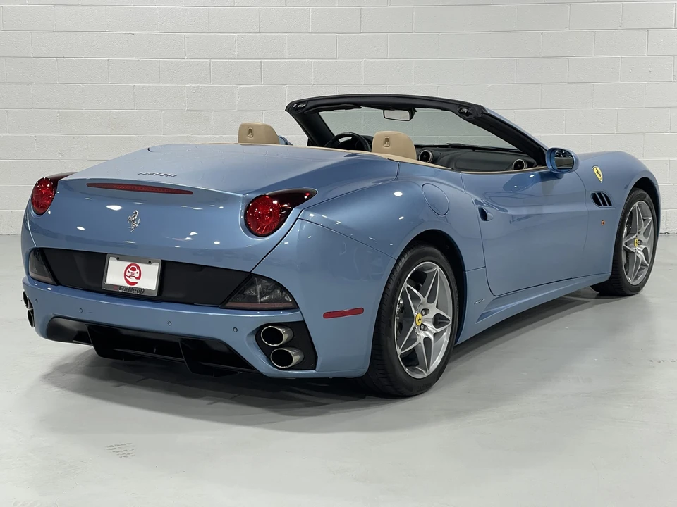 2010 Ferrari California - Image 23 of 31