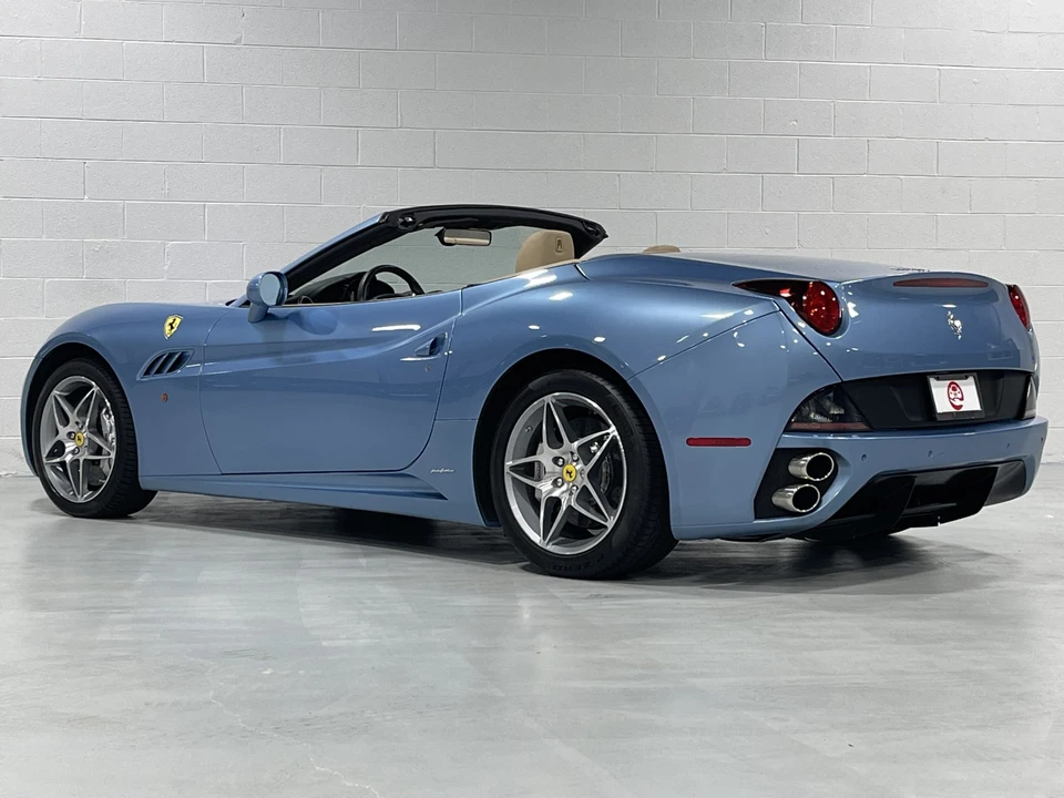 2010 Ferrari California - Image 17 of 31
