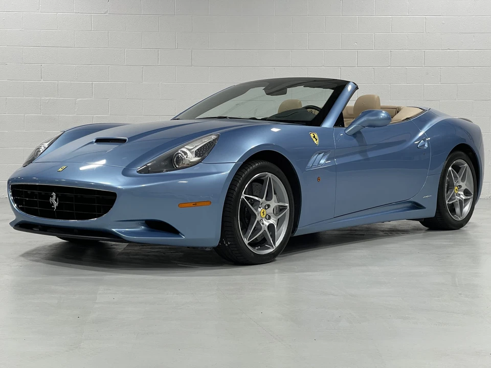 2010 Ferrari California - Image 14 of 31