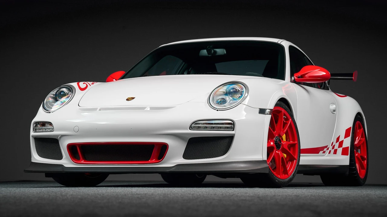 2010 Porsche 997 GT3 RS - Image 4 of 31