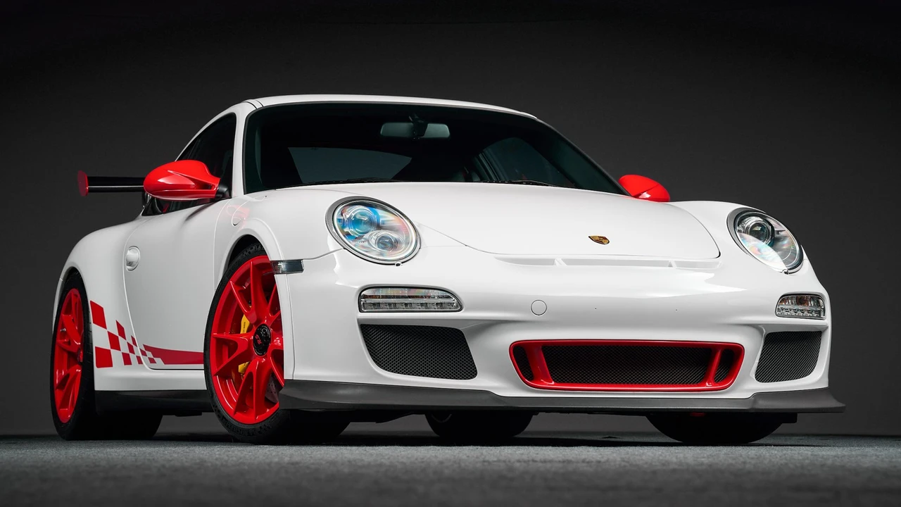 2010 Porsche 997 GT3 RS - Image 9 of 31