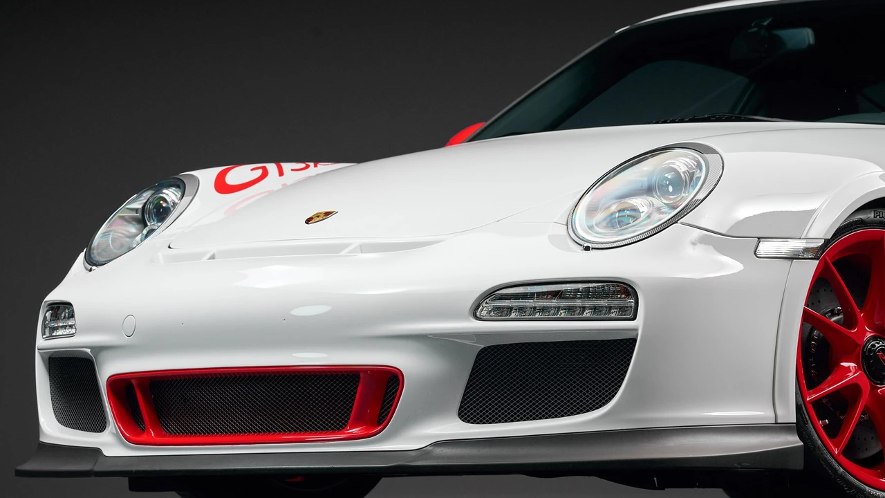 2010 Porsche 997 GT3 RS - Image 29 of 31