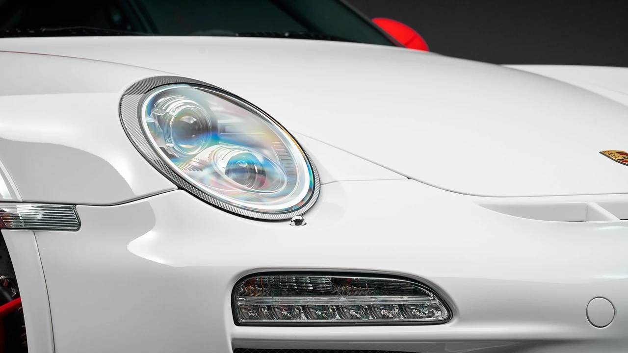 2010 Porsche 997 GT3 RS - Image 30 of 31