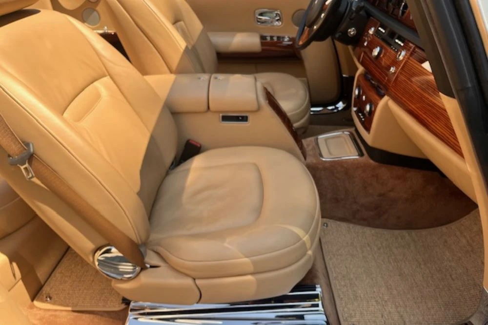 2010 Rolls-Royce Phantom VII - Image 4 of 9