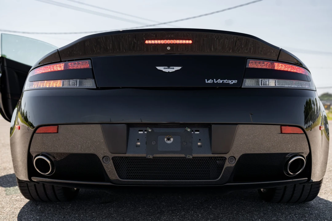 2011 Aston Martin V12 Vantage (2010-2018) - Image 13 of 31