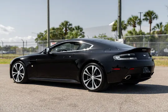 2011 Aston Martin V12 Vantage (2010-2018) - Image 4 of 31