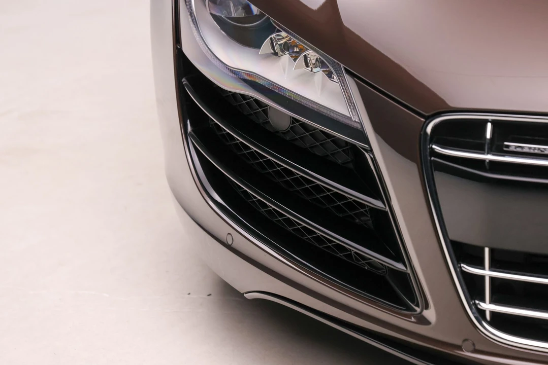 2011 Audi 42 R8 - Image 27 of 31