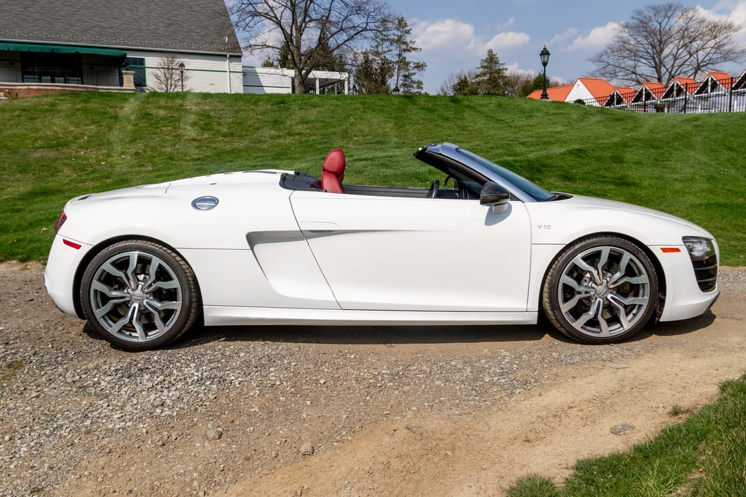2011 Audi 42 R8 - Image 3 of 31
